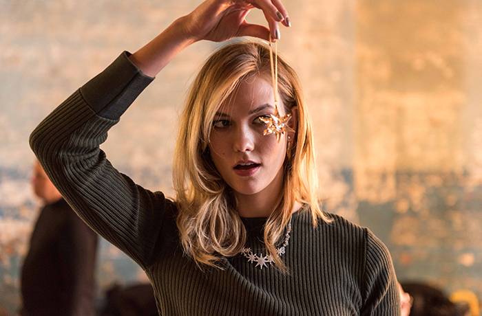 fw16_bts_karlie_give-brilliant_4